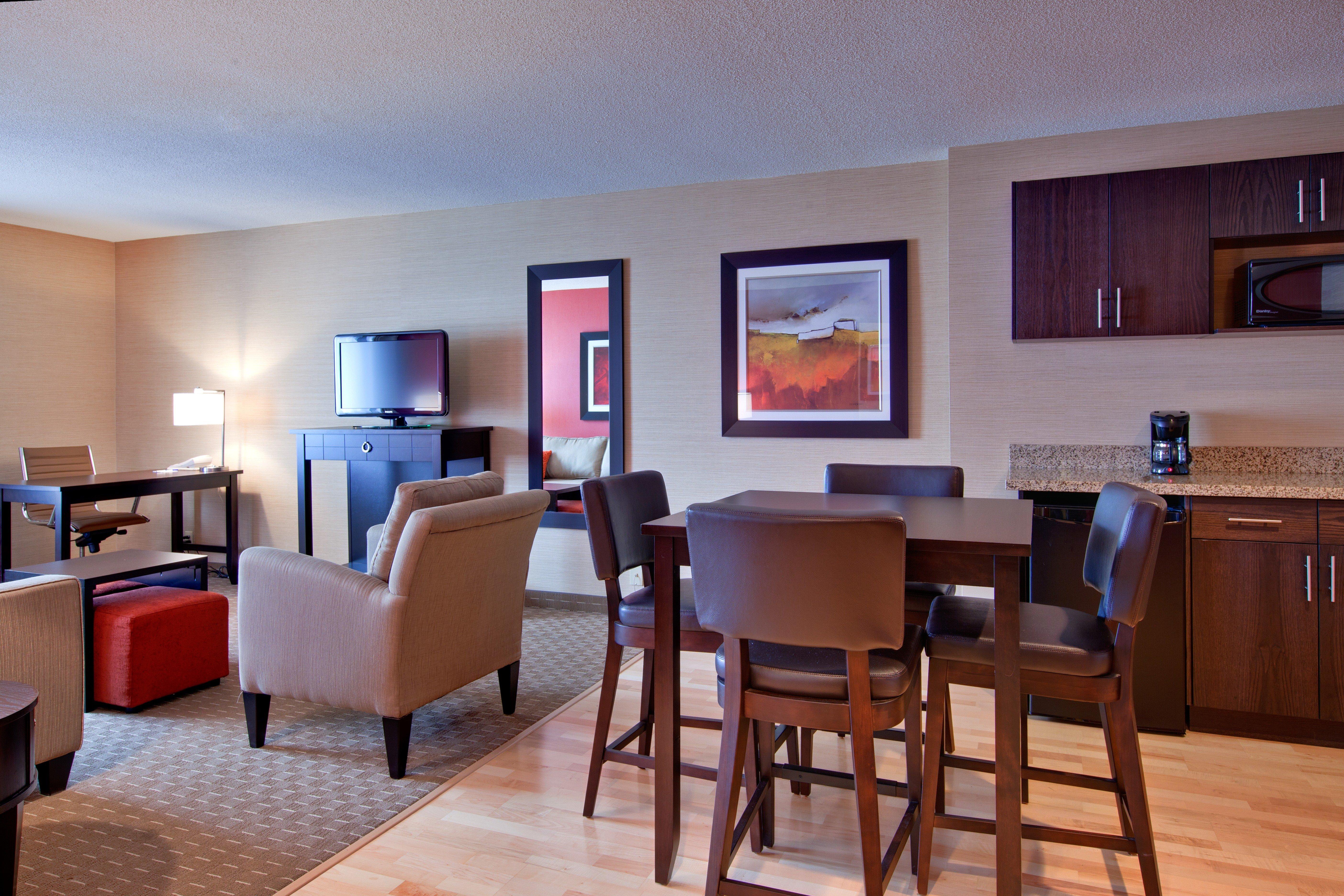 Holiday Inn Express Hotel & Suites Chatham South By Ihg Esterno foto