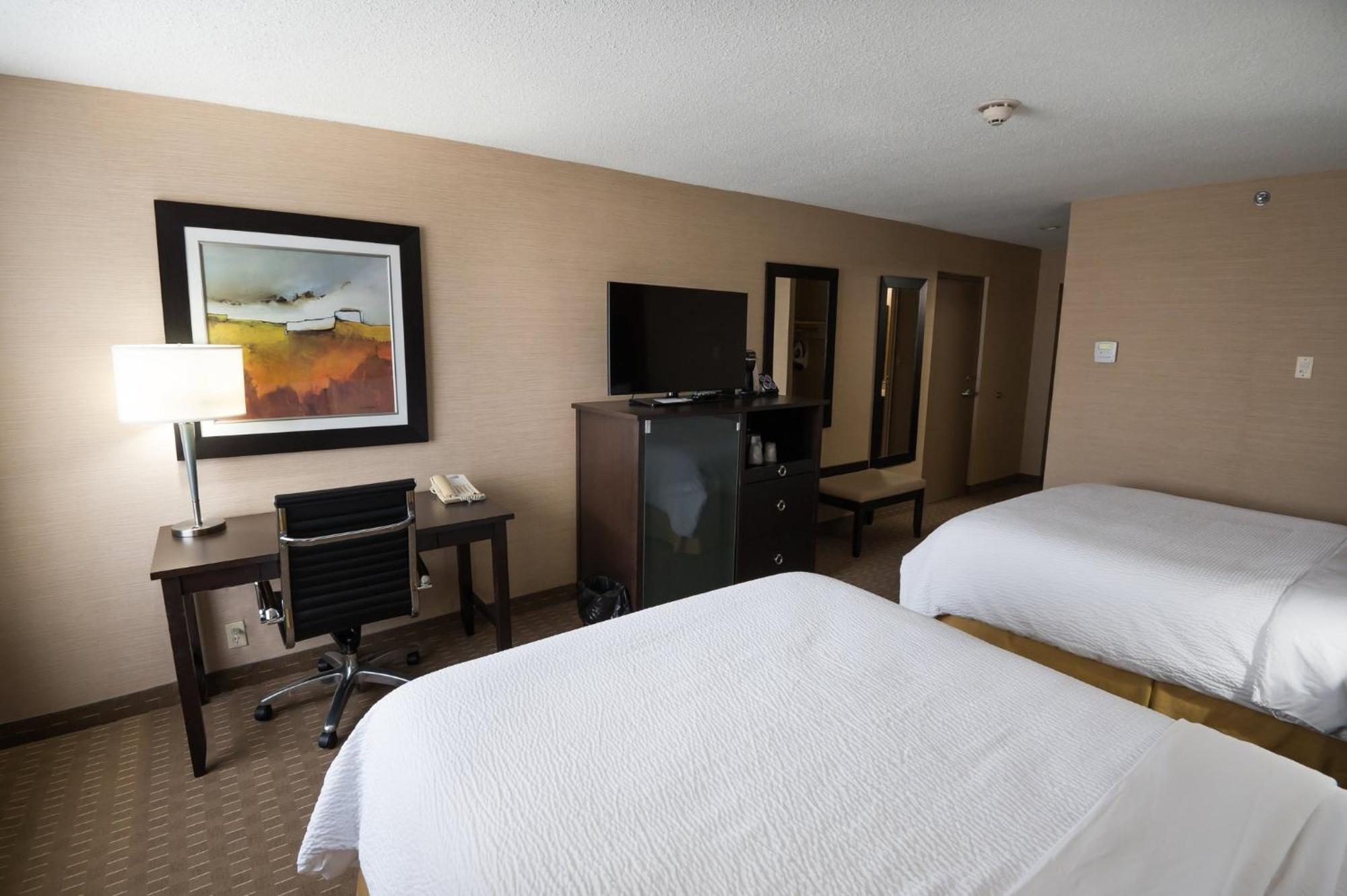 Holiday Inn Express Hotel & Suites Chatham South By Ihg Esterno foto