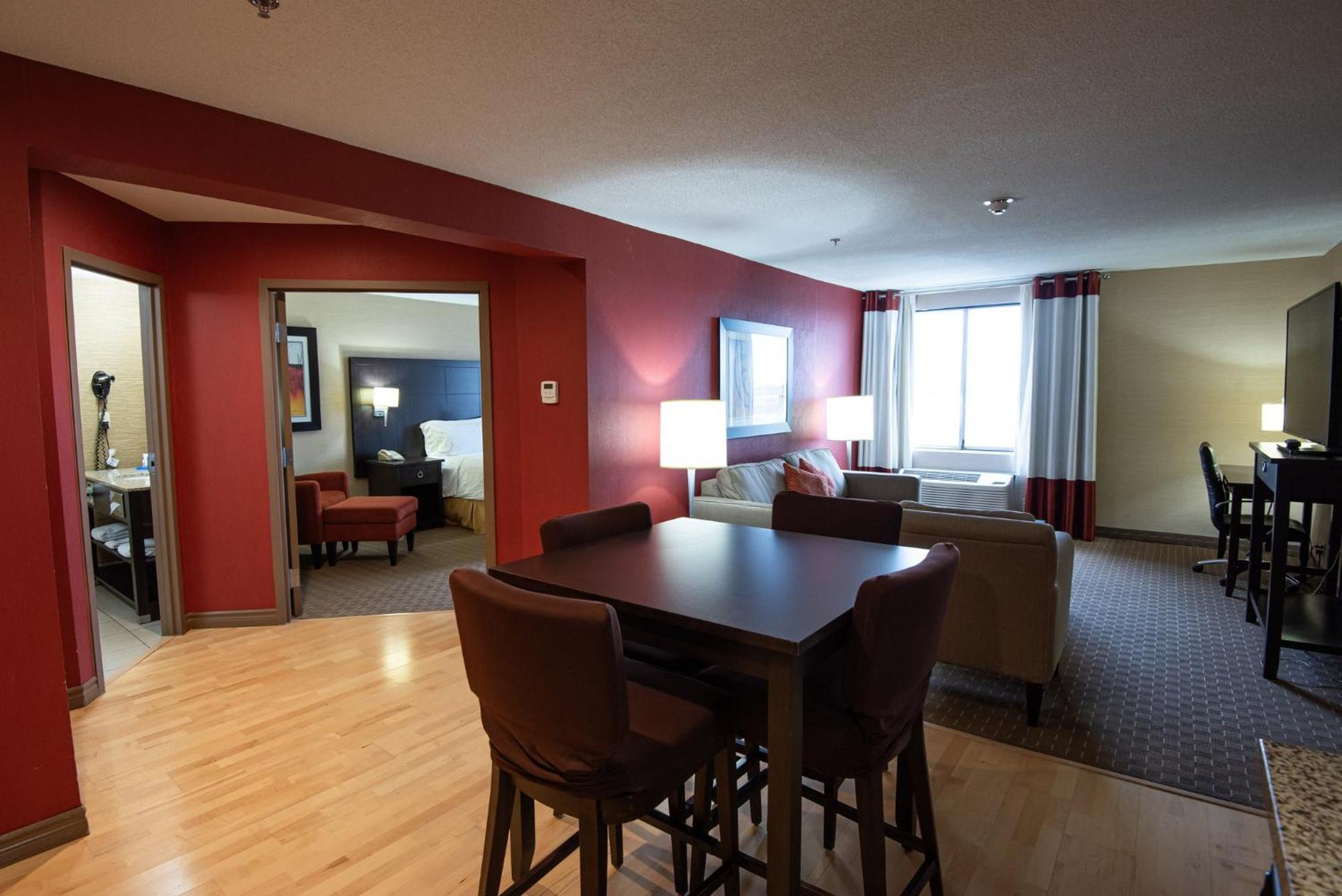 Holiday Inn Express Hotel & Suites Chatham South By Ihg Esterno foto
