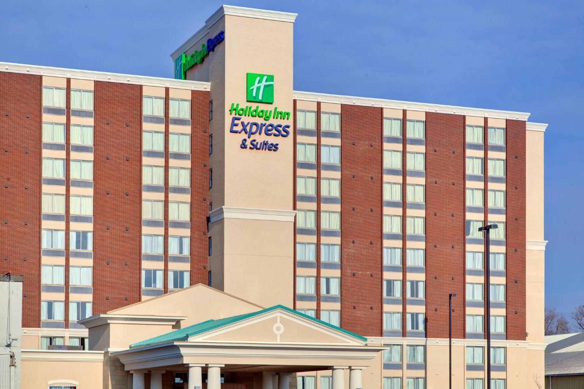 Holiday Inn Express Hotel & Suites Chatham South By Ihg Esterno foto